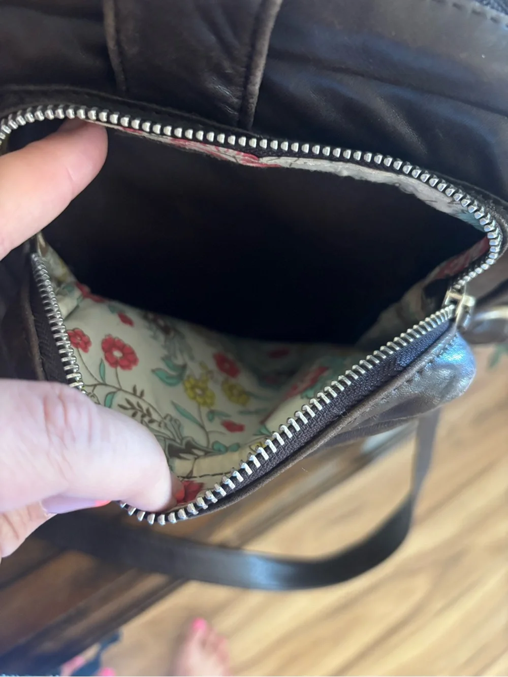 Beautiful Latico Leather Laptop/Briefcase with Front Pockets & Floral Lining